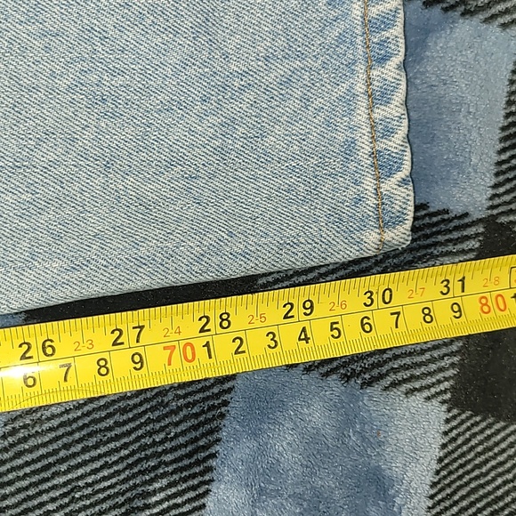 Vintage. Made in USA. Levi's 560. Loose-fit, tapered. Men's size w38 l30 - Picture 4 of 16